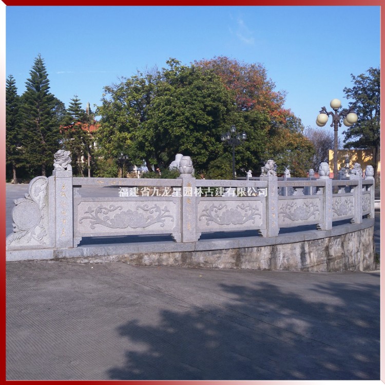 寺廟石雕欄桿圖片