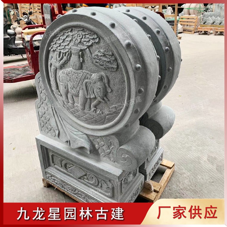 1623048977528799.jpg 青石雕刻門當(dāng)抱鼓石圖片